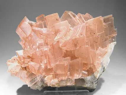 Кальцит — свойства минерала, описание и значение камня